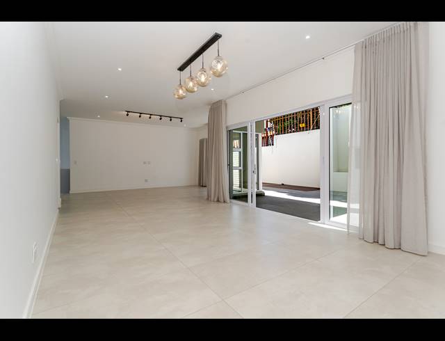 4 BEDROOM HOUSE FOR SALE IN BRYANSTON